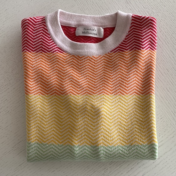 ⬇️ PRICE DROP ⬇️ Frankie’s Melbourne - Rainbow Striped Knit Jumper - Picture 6 of 10
